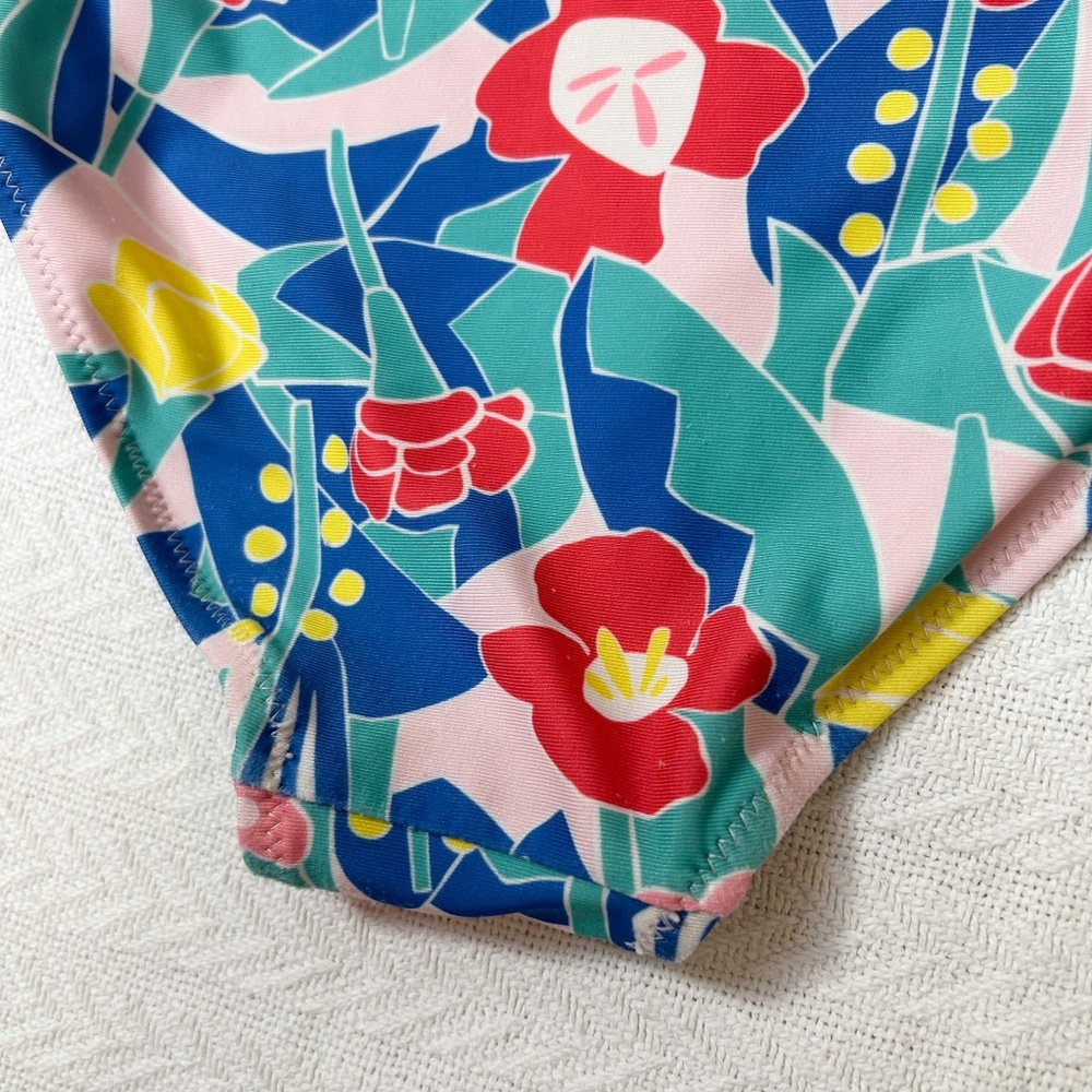 TEA Collection ruffle one-piece swim suit, criss cross back, window floral sz 6 - Picture 8 of 9